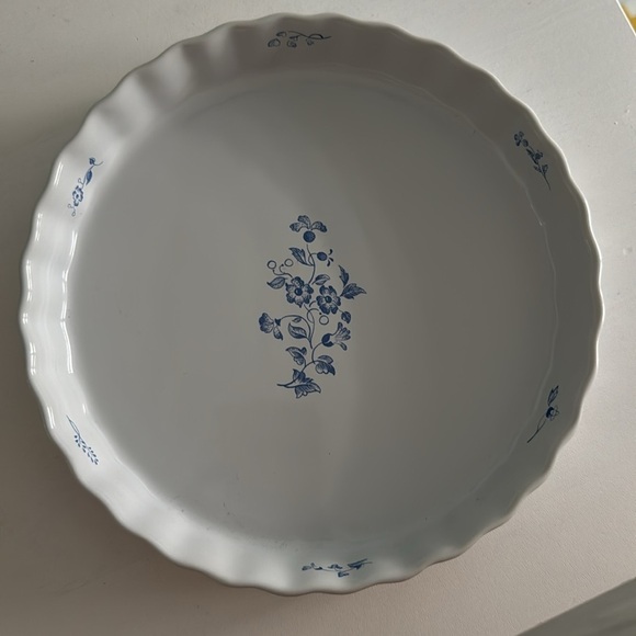 Fyrklovern Firklovern Apilanlehti - Jackie Lynd - Quiche/ Pie Pan - Picture 1 of 6